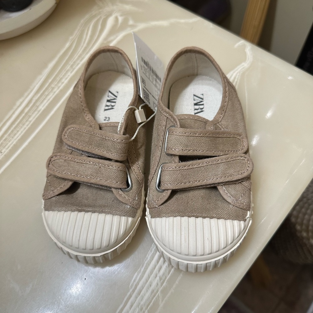 Zara Tan Sneakers Suede Low-Top Casual